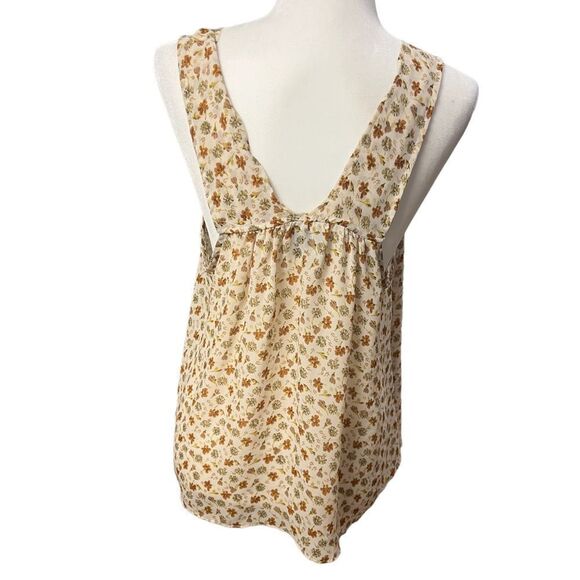 Ditsy Floral Flowy Bohemian Square Neck Tank Top - Picture 6 of 10